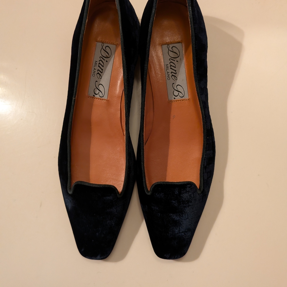 DIANE B. Milano Women's Dark Blue Velvet Loafers | EUR 36